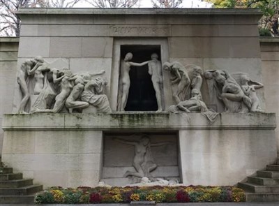 Photo 2 de Visite guidée : Cimetière du Père Lachaise | par Gaëtan Delbarre