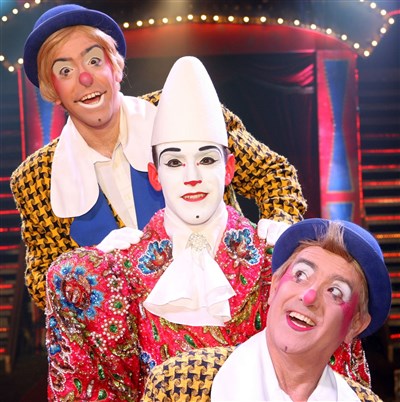 Photo 3 de Cirque Pinder dans La Légende ! | - Paris