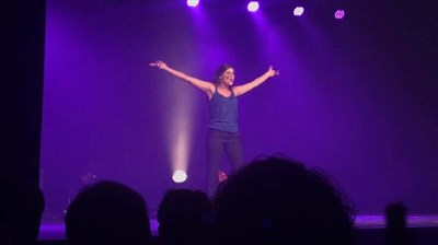 Photo 1 de Marjorie Falusi dans En Folie !