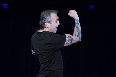 Photo 2 de Fabrice Bénichou dans La boxe est un sport dangereux !