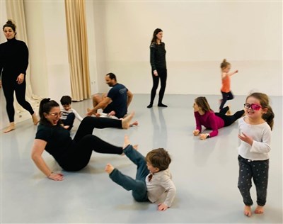 Photo 1 de Ateliers duo parent / enfant Danse-Yoga 3-6 ans