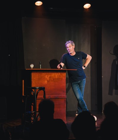 Photo 2 de Daniel Camus dans Happy Hour