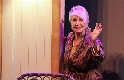 Photo 2 de Grosse chaleur | avec Danièle Gilbert