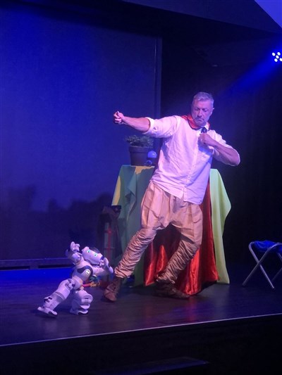 Photo 1 de La planète bleue et le robot magique