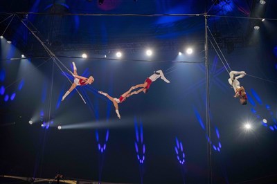 Photo 2 de Cirque Arlette Gruss dans Eternel | Strasbourg