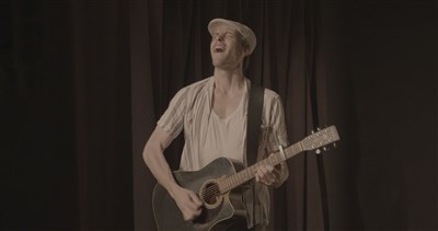 Un chanteur emporté 