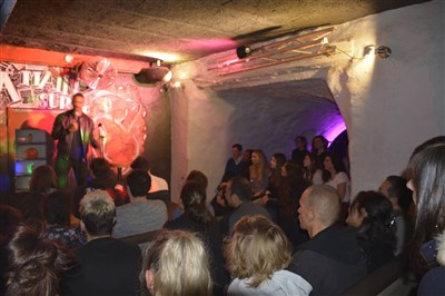 Photo 2 de Soirée stand-up : Namek Comedy club