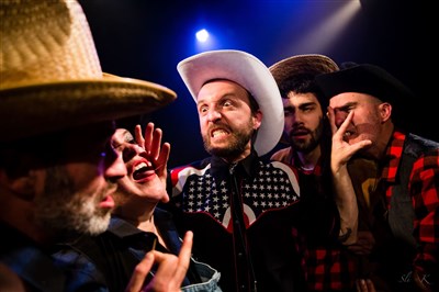 Photo 2 de Impro 100 noms by La Poule : Chicken Ring
