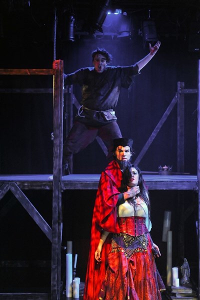 Photo 2 de Quasimodo, le Bossu de Notre-Dame