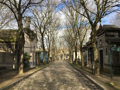 Photo 1 de Visite guidée : Cimetière de Montmartre : Histoire et petites histoires ! | par Dorothée