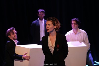 Photo 3 de Caligula