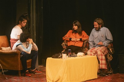 Photo 2 de La maladie de la famille M