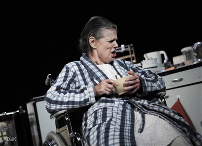 Photo 3 de La reine de beauté de Leenane | avec Marie-Christine Barrault