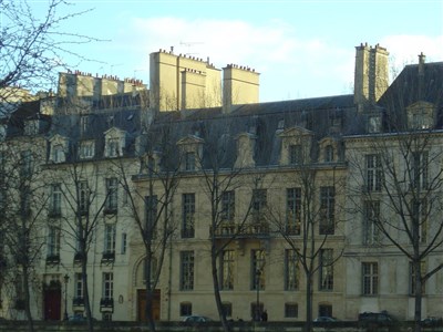 Photo 3 de Visite guidée : Charmante Ile Saint Louis Promenade Romantique | par Ludivine Rodon