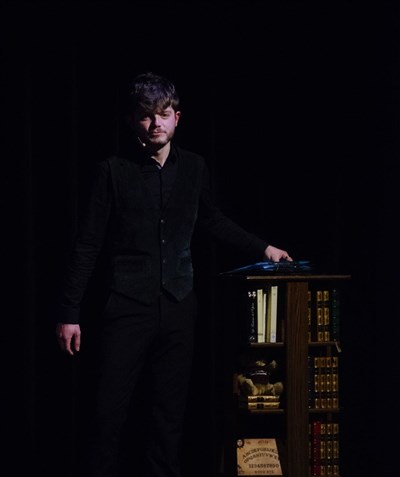 Photo 4 de Julien Ammar dans Histoires extraordinaires