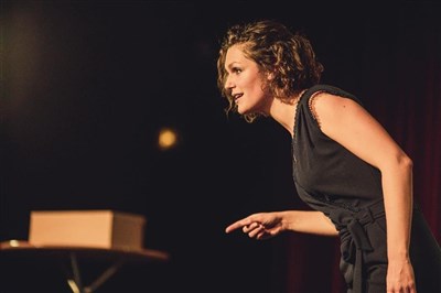 Photo 3 de Marion Pouvreau dans Mais t'as quel âge !?