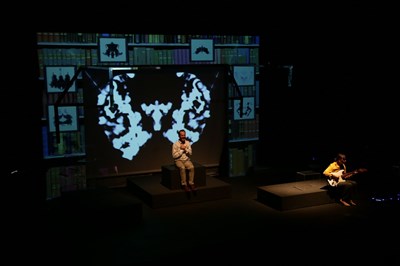 L'HOMME DE SCHRÖDINGER spectacle de Samuel SENE avec Juliette BEHAR et Julien Ratel Artistic Théâtre
