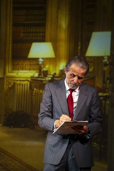 Photo 3 de Robert Badinter | L'Enragé de justice