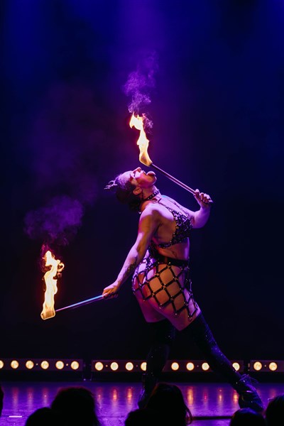 Photo 4 de Les Demoiselles du K-barré dans Minuit !