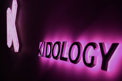 Photo 5 de Kidology Comedy Club