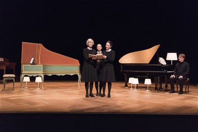 Photo 2 de Le petit livre d'Anna Magdalena Bach