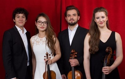 Photo 1 de Quatuor Akos : le 1er quatuor Razumovsky de Beethoven et l'Empereur de Haydn