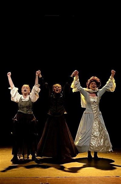 Photo 1 de Anna, Olympe et toutes les autres