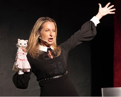 Photo 2 de Anne Bernex dans L'air du temps
