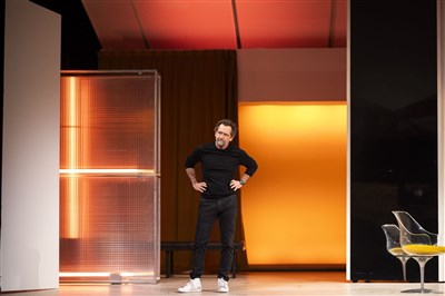 Photo 1 de La Vérité | avec Stéphane De Groodt, Sylvie Testud, Clotilde Courau et Stéphane Facco