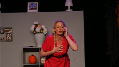 Photo 1 de Pour vivre heureux, vivons couchés