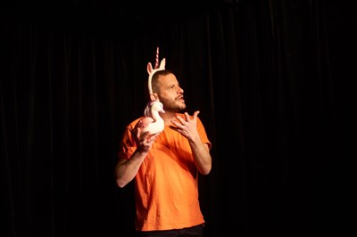 Photo 2 de Fabrice Petithuguenin dans C'est compliqué