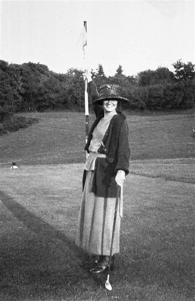 Photo 3 de Visite Guidée : exposition Gabrielle Chanel, manifeste de mode | par Caroline Bujeau