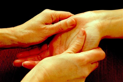 Photo 1 de Atelier massage : les mains et les bras