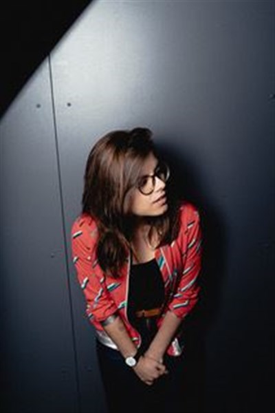 Photo 1 de Fanny Ruwet dans Bon anniversaire Jean