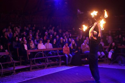 Photo 1 de Romanès Cirque Tsigane : Folies Nomades