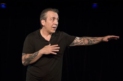 Photo 1 de Fabrice Bénichou dans La boxe est un sport dangereux !