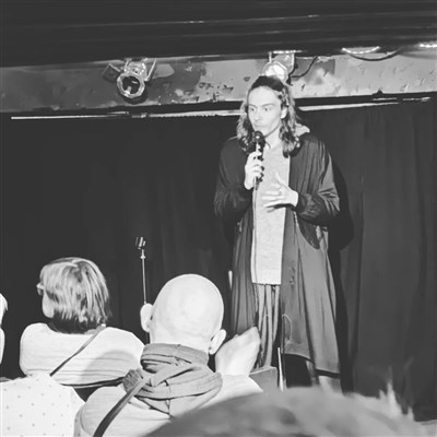 Photo 2 de No Name Comedy Club
