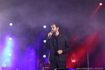 Photo 1 de Au plus près d'Aznavour