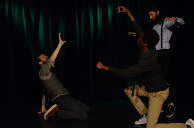 Photo 1 de Plus ou moins - Le spectacle d'impro
