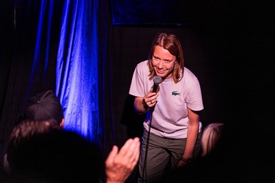 Photo 3 de Tchatcheur comedy club