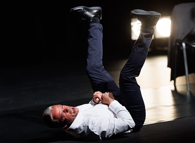 Photo 1 de Olivier Chauvel dans Insubmersible