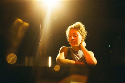 Photo 1 de Jodyline Gallavardin : Nuit Blanche