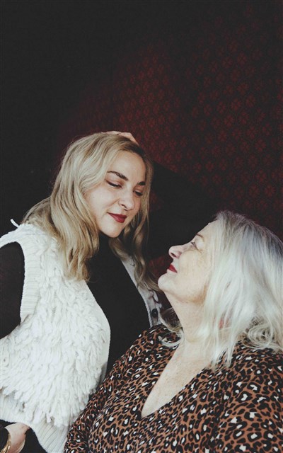 Photo 1 de Ça, c'est l'amour | avec Josiane Balasko et Marilou Berry