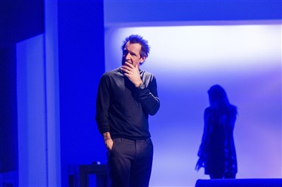 Photo 1 de La Vérité | avec Stéphane De Groodt, Sylvie Testud, Clotilde Courau et Stéphane Facco