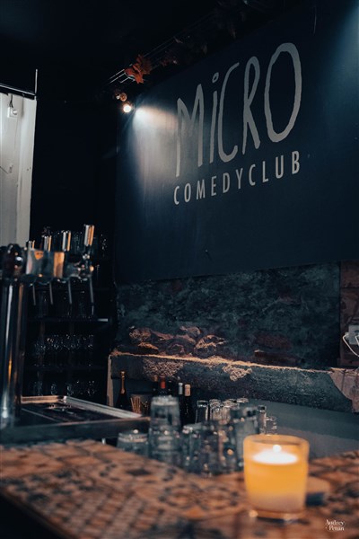 Photo 4 de Micro Comedy Club
