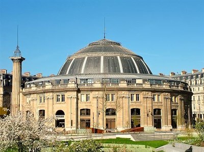 Bourse de Commerce et Colonne Medicis