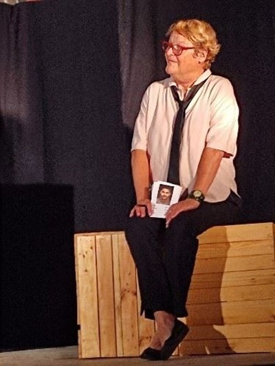 Photo 2 de Célibataires