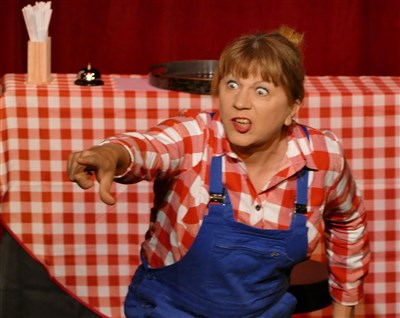 Lysa Maro dans J'ai commandé une andouillette