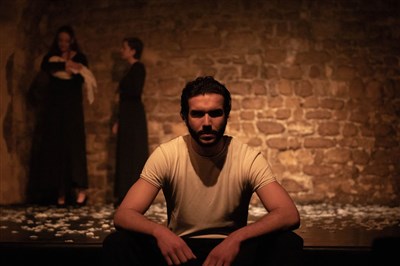 NOCES DE SANG, La Voisine (Marie VENTURI), La Femme de Leonardo (Melina STRAUB), Leonardo (Kevin DUHAMEL)