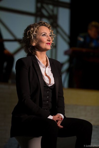 Photo 2 de Christelle Chollet dans Comic Hall